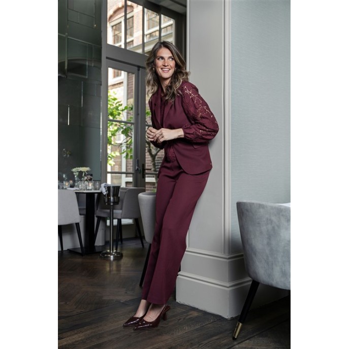 Elvira Gilet Beau Burgundy