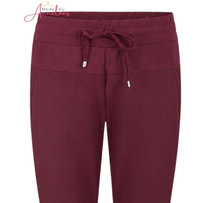 Zoso Travel Broek Jantine recht - Bordeaux Zoso Travel Broek Jantine recht - Bordeaux